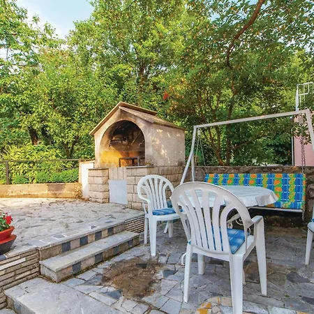 1 Bedroom Cozy In