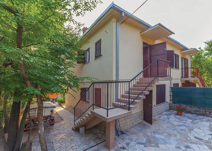 1 Bedroom Cozy In *