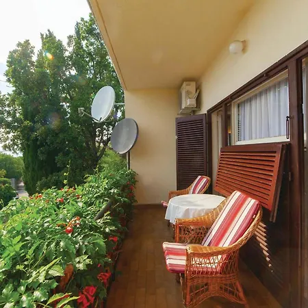 1 Bedroom Cozy In Apartman *