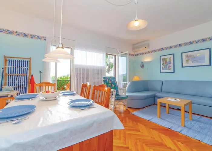 1 Bedroom Cozy In Kraljevica